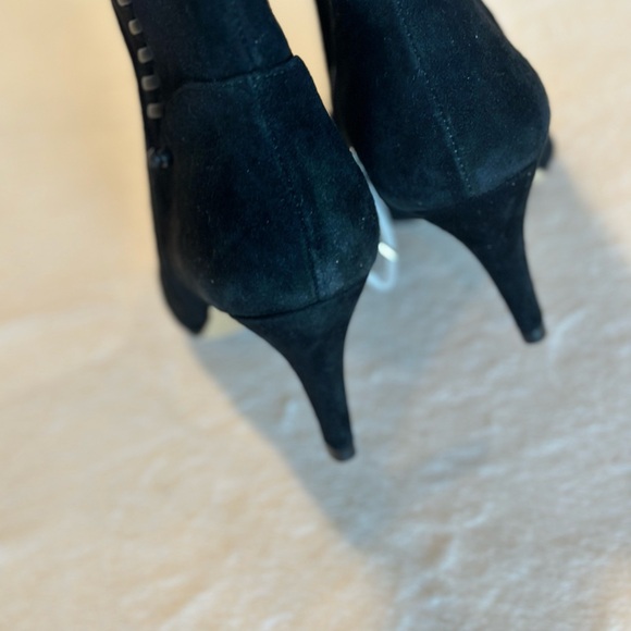 VINCE CAMUTO
Seselti Knee High Boot In Sable size 6.5 - Picture 4 of 5